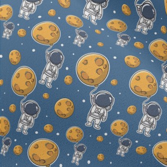Astronaut Holding A Moon Ballo Chiffon