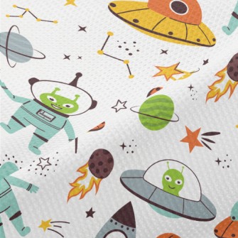 There Are UFOs And Aliens In T Piqué