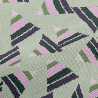 Contrasting Triangles Performance Linen