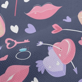 Lips Heart Key Performance Linen