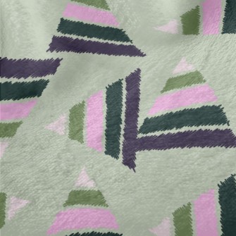Contrasting Triangles Minky