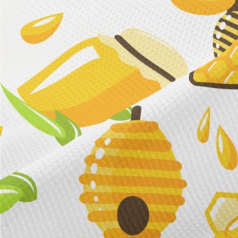 Bees Collecting Honey Piqué