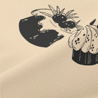 Various Shaped Cakes Piqué