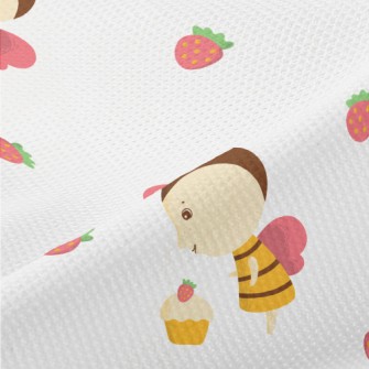 Bee And Strawberry Cake Piqué