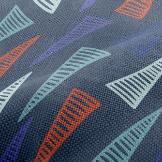 Triangle Lines Performance Linen