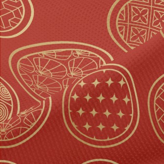 Traditional Pattern Round Piqué