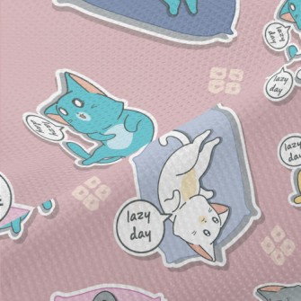 Lazy Kitten Lying In Bed Piqué