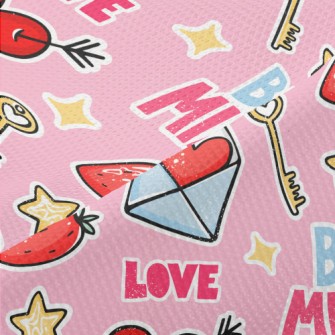 Charming Heart-piercing Arrow Piqué
