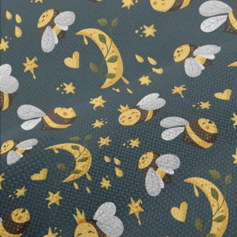 Queen Bee And Worker Bees Performance Linen