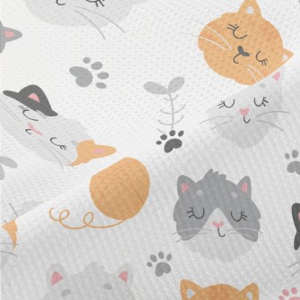 Cute Little Kitten With Eyes C Piqué