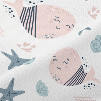 Pink Whale Who Loves The Ocean Piqué