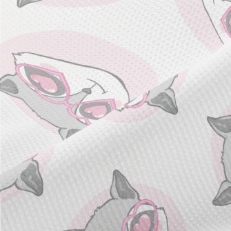 Raccoon Wearing Heart-shaped G Piqué