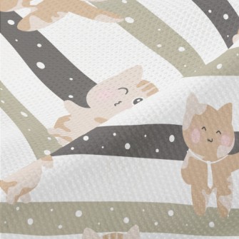 Playful Kitten Going To Work Piqué