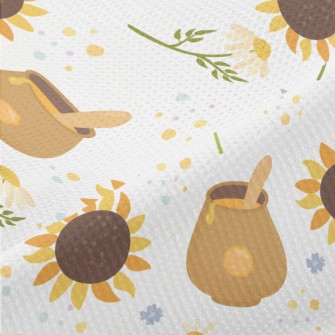 Cute Bees And Flowers Piqué