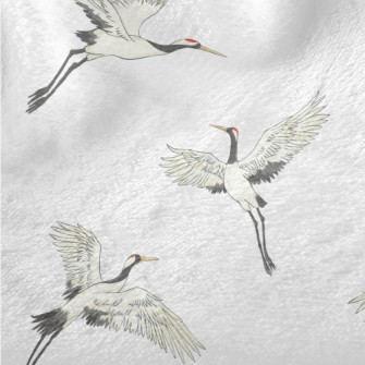 Red-crowned Cranes Spread Thei Minky