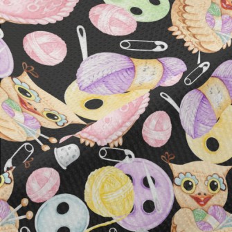 Animals Holding Sewing Supplie Piqué