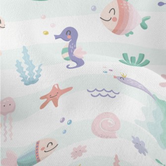 Happy Creatures Living On The  Lightweight Performance Linen