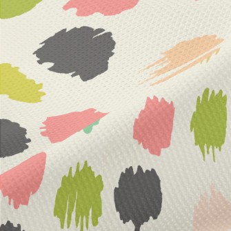 Irregular Dots With Colorful E Piqué