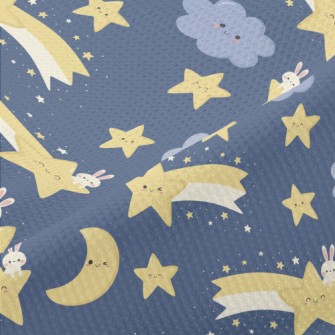 A Giant Shooting Star Wearing  Piqué