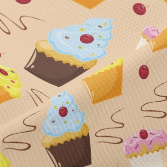 Various Flavor Cup Cakes Piqué